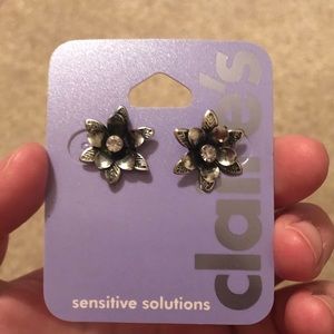 Silver Flower Earrings